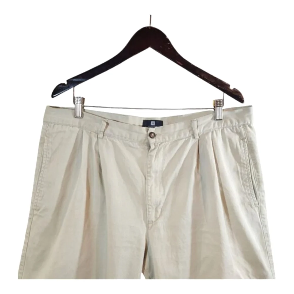 Vintage Givenchy Activewear 100% Cotton Pleated Khaki Shorts Golf Men's 40